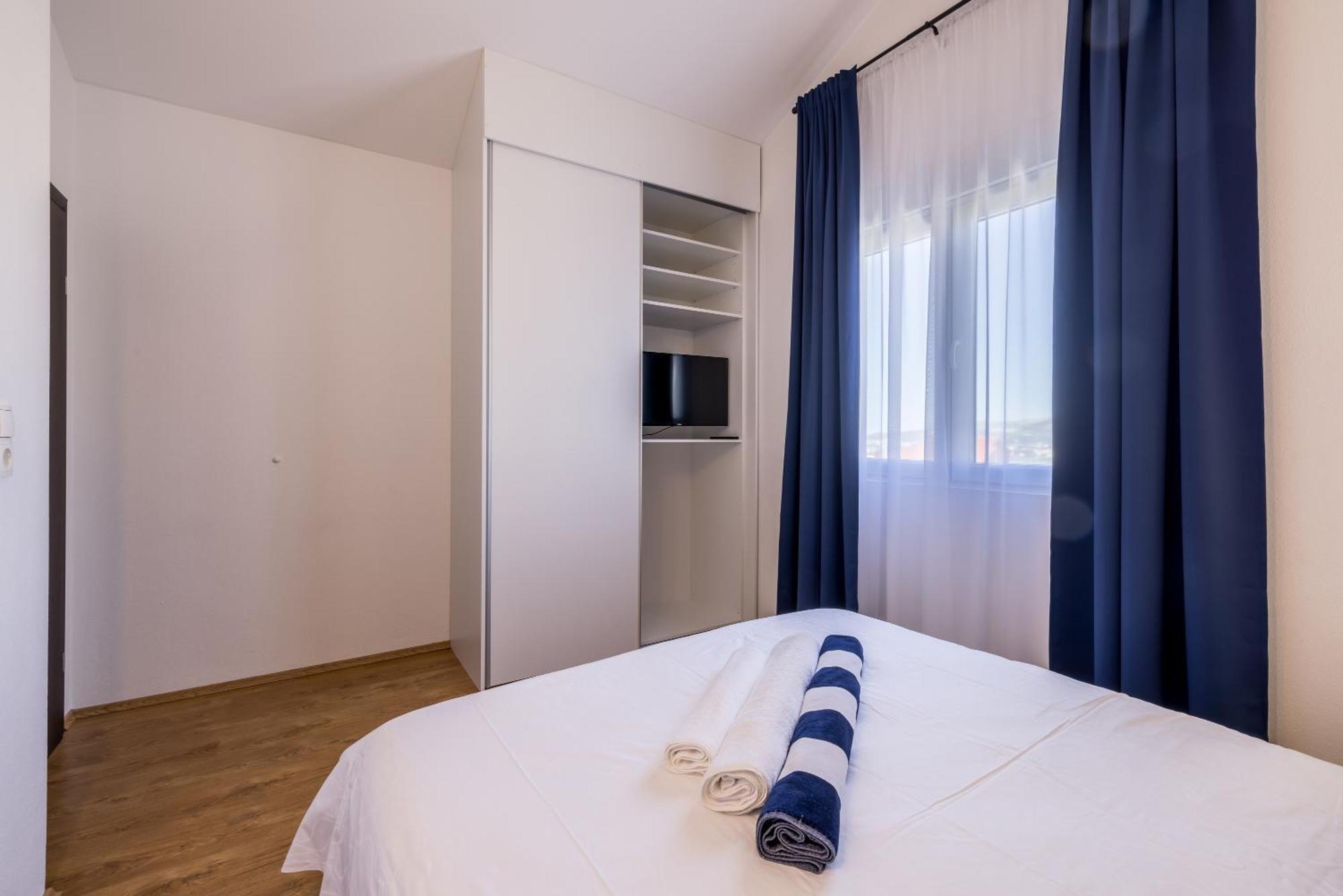 Sun Castle Holiday House Babic Kaštel Stari Exterior foto