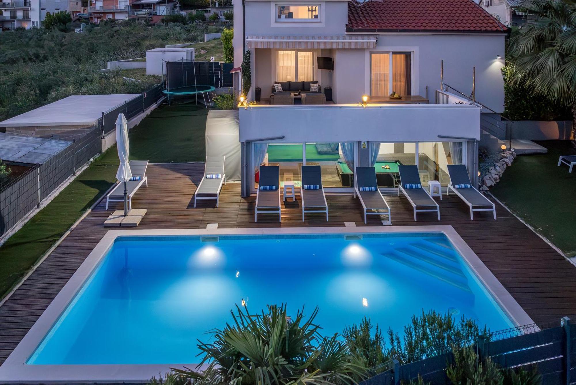 Sun Castle Holiday House Babic Kaštel Stari Exterior foto