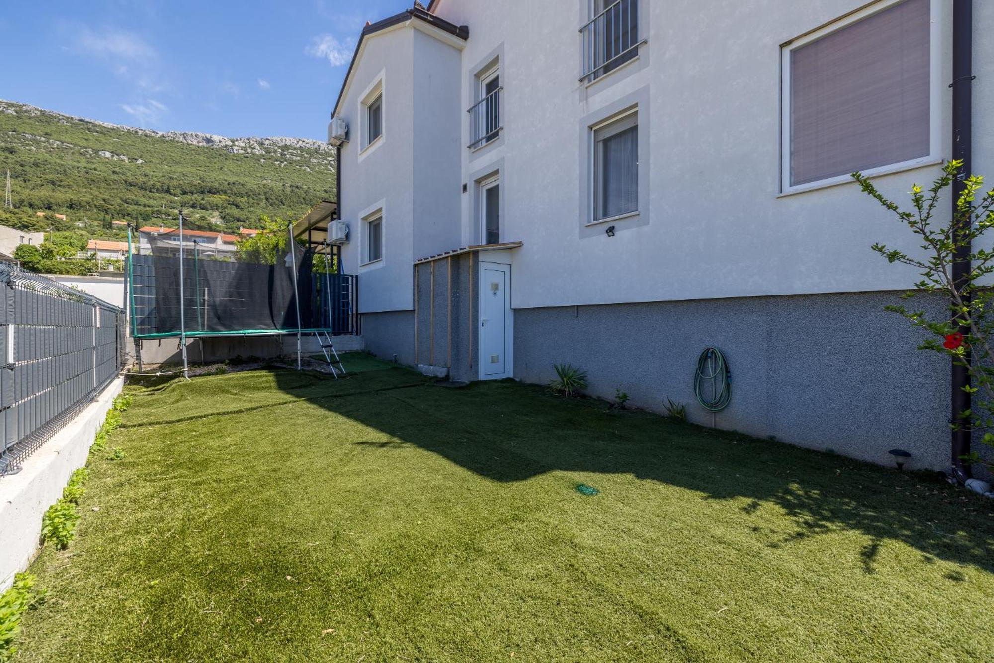 Sun Castle Holiday House Babic Kaštel Stari Exterior foto